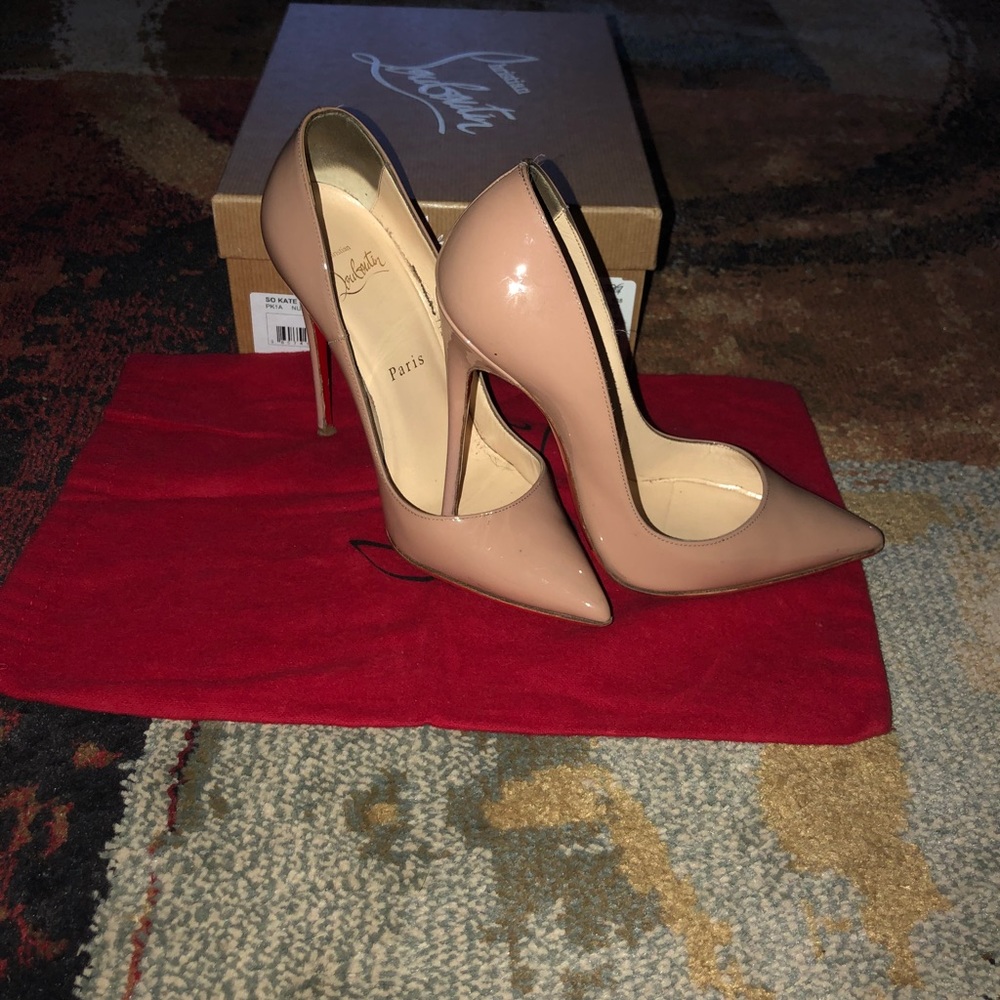 So Kate Nude pumps❗️❗️❗️❗️